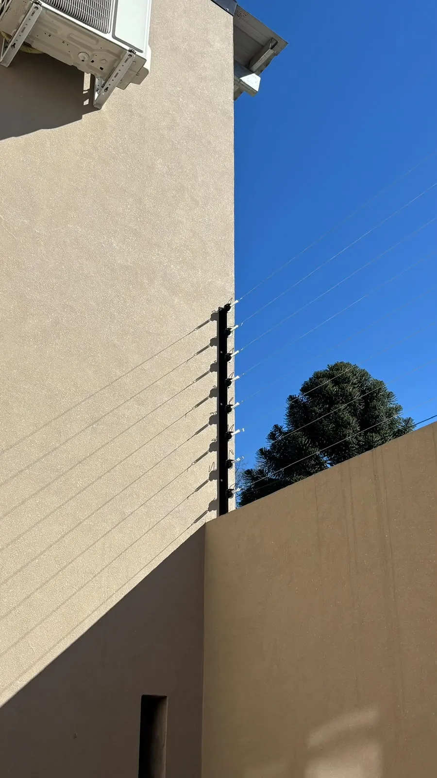 Cerco eléctrico instalado por Seguridad Supra